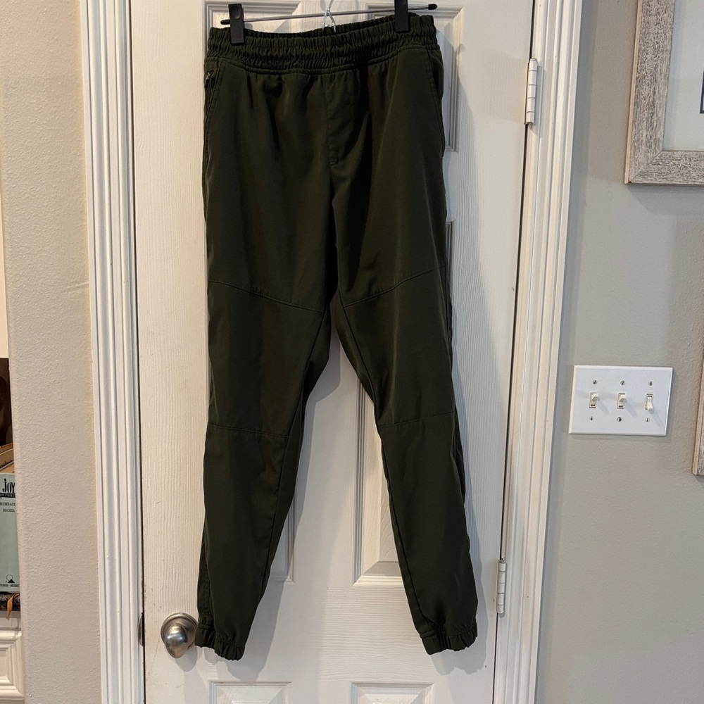 Tahari Slim Fit All Season Tech Jogger - Forest Night - Size Medium